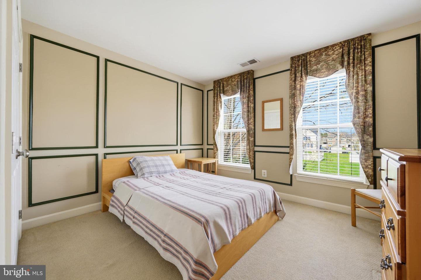 103 Sutton Way photo 38