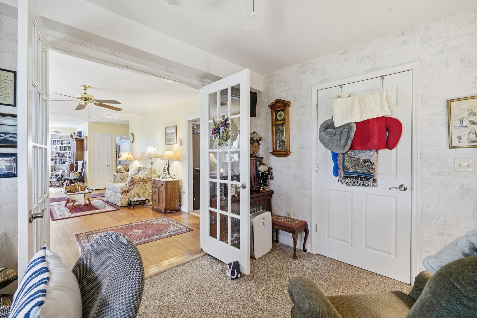 14136 Kentmore Park Road photo 32