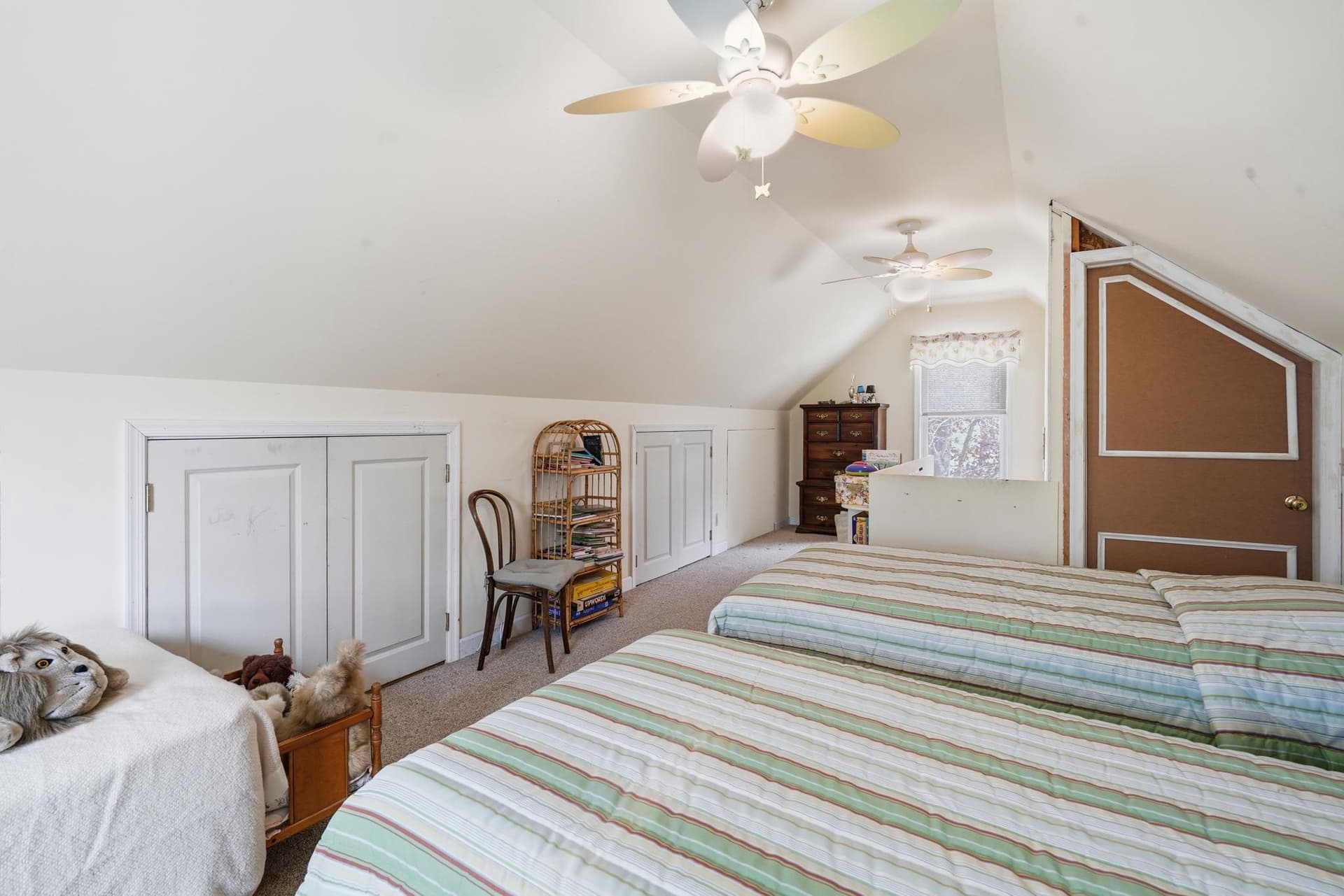 14136 Kentmore Park Road photo 35