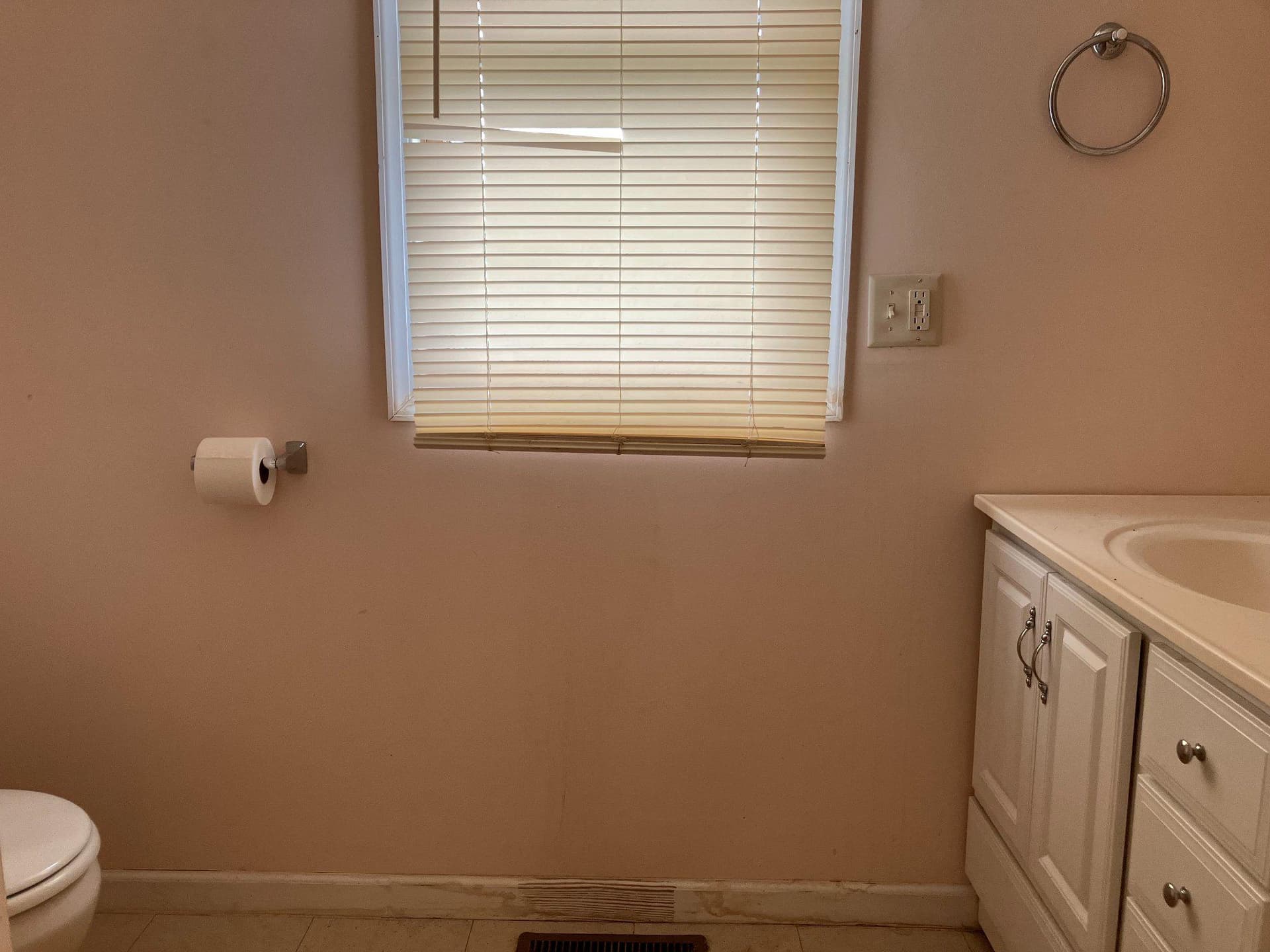 5666 Walnut Street photo 10