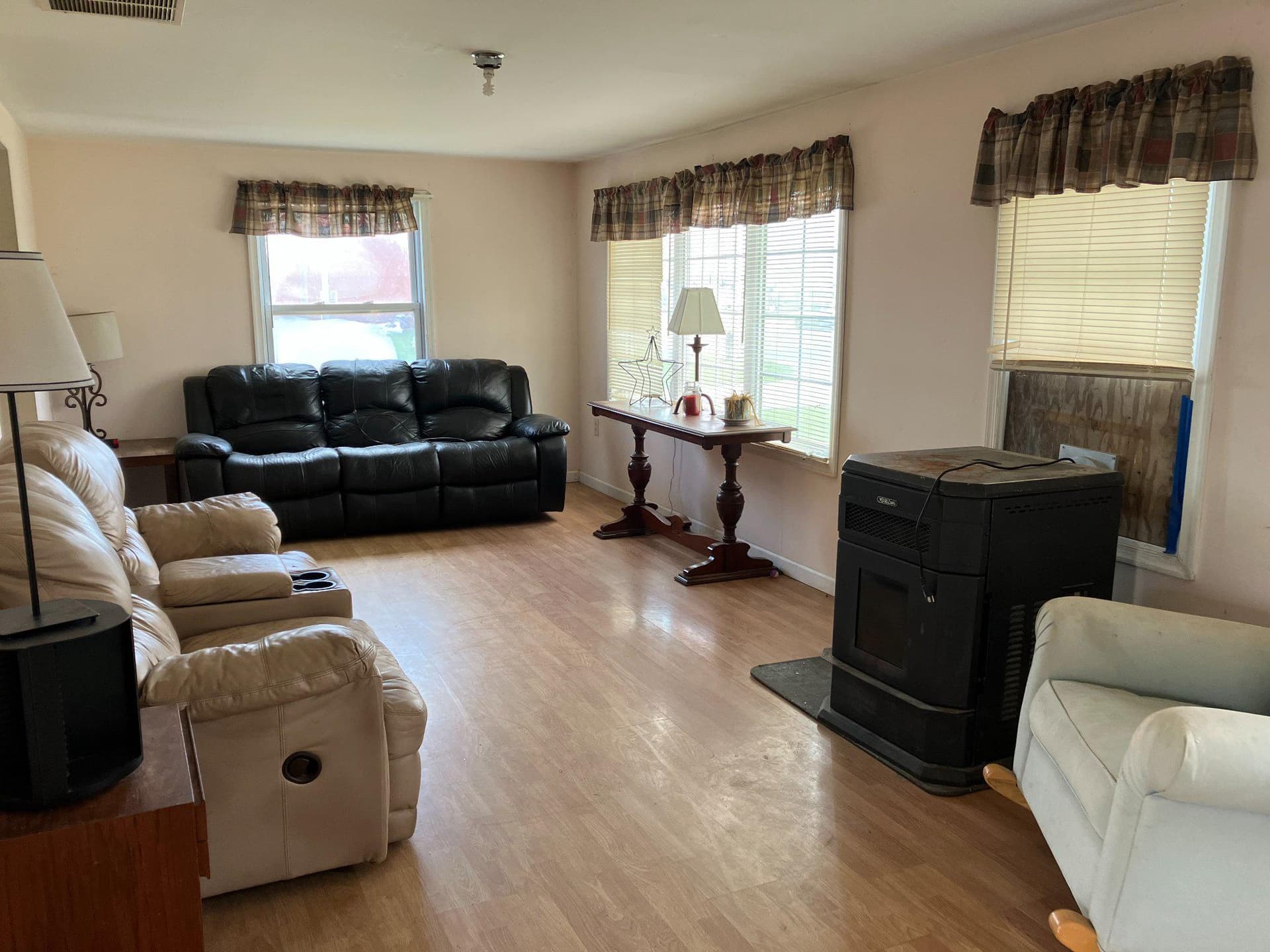 5666 Walnut Street photo 5