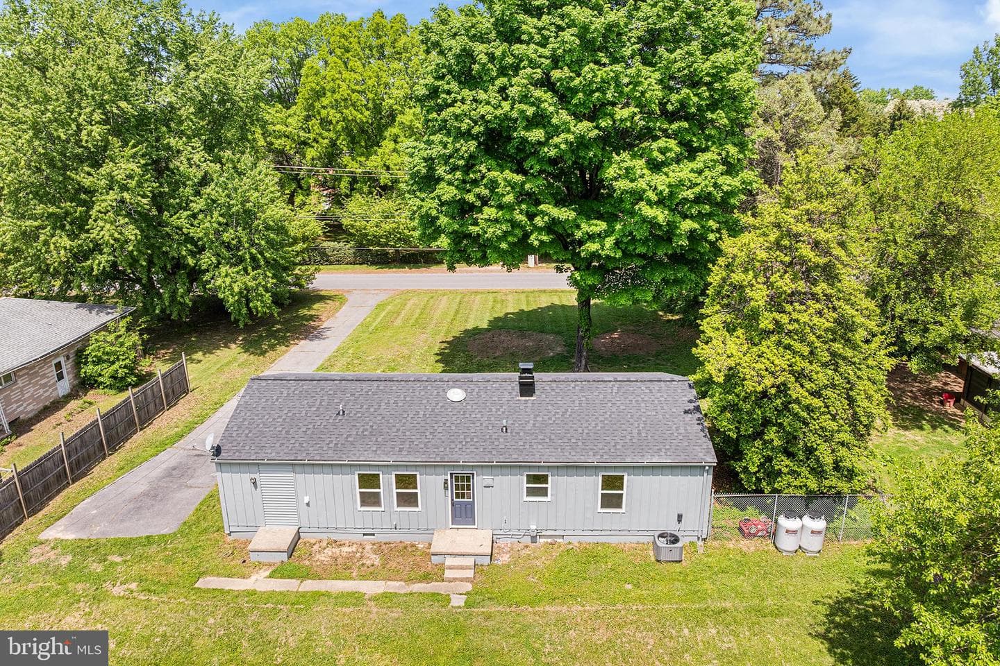 304 Hadaway Dr photo 33