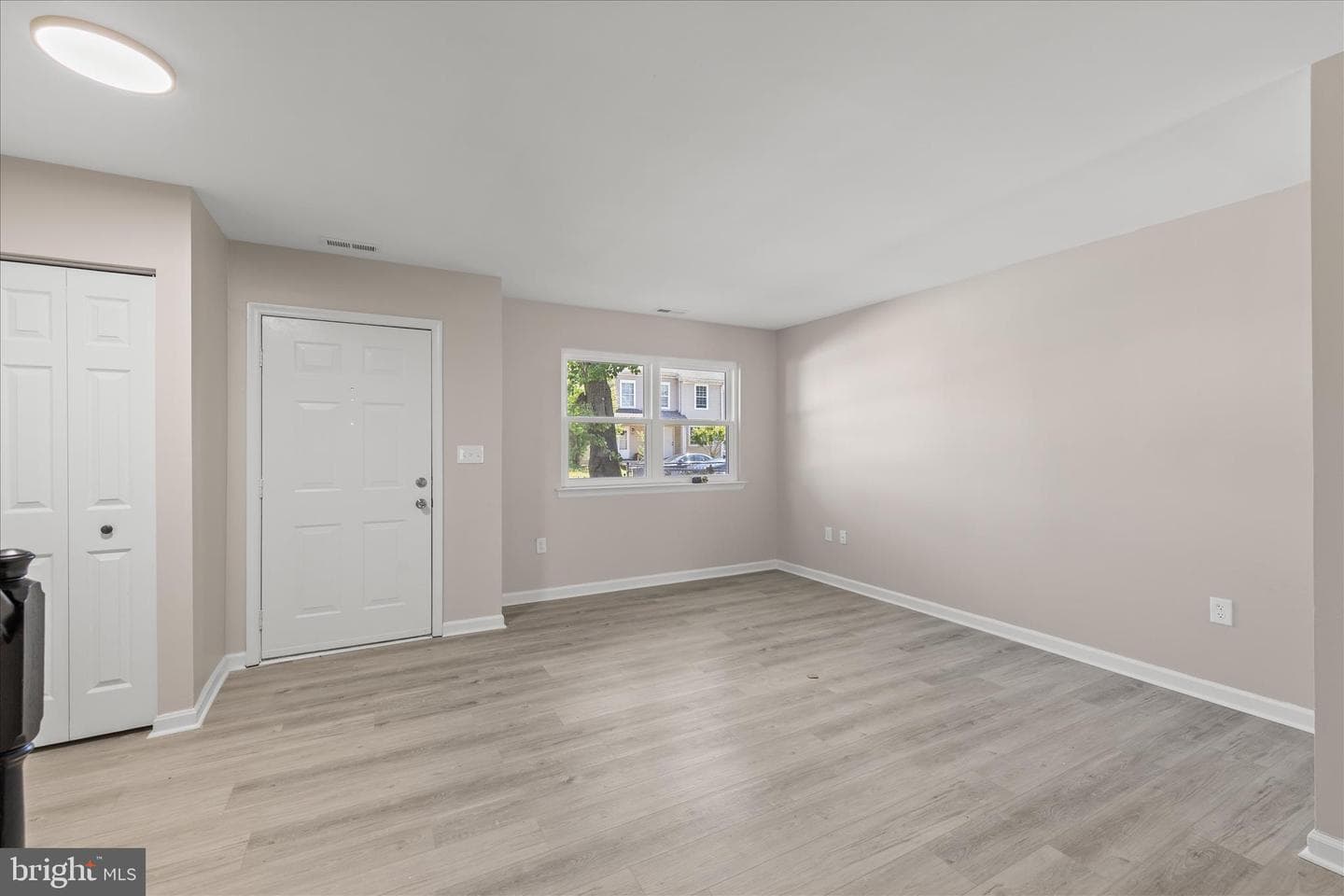 423 Calvert Street photo 5