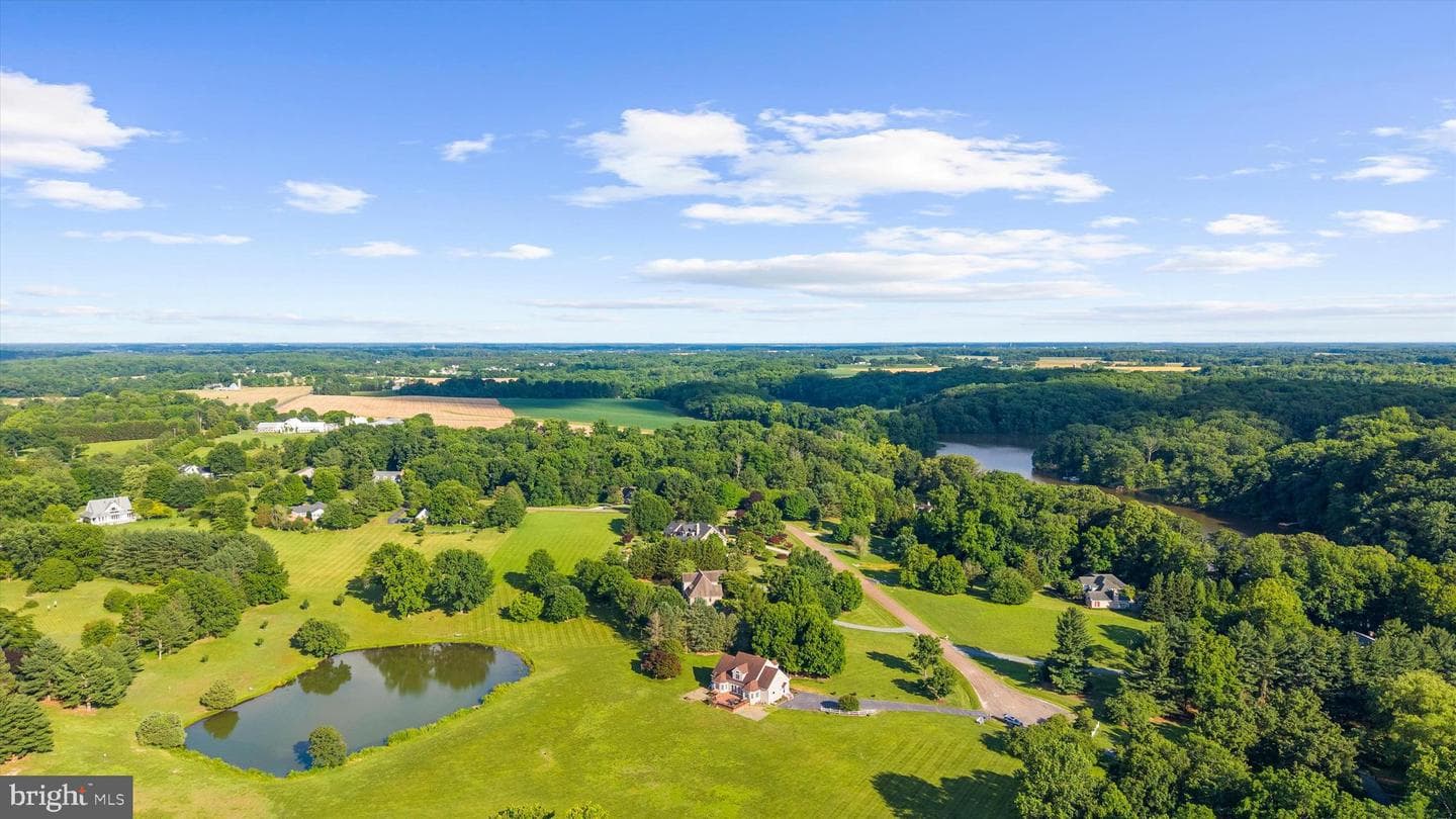 24274 Waterview Drive, Worton