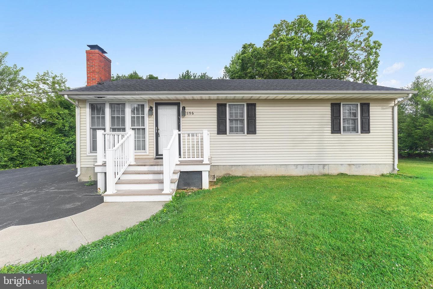 896 Washington Ave photo 30