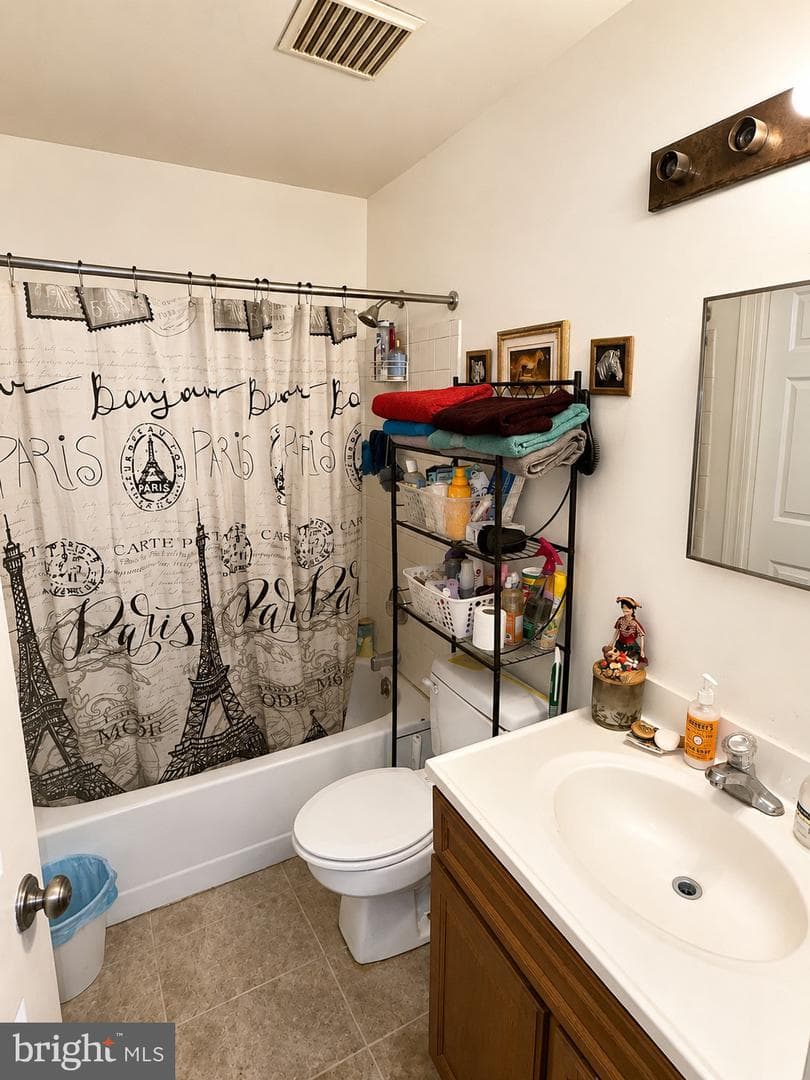 409 Calvert Street photo 8