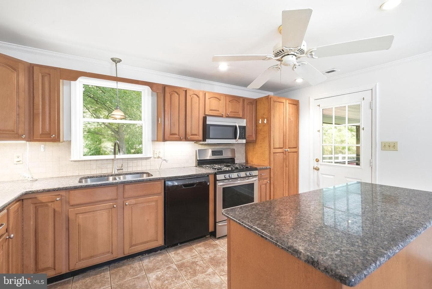 10720 Foreston Road photo 5