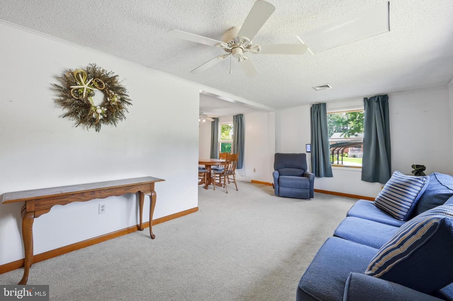 200 Manor Avenue photo 9