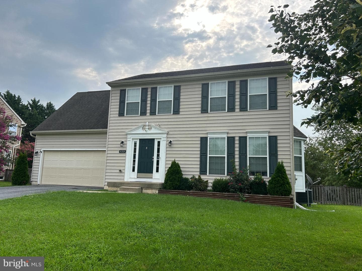 123 Trafford Drive photo 1