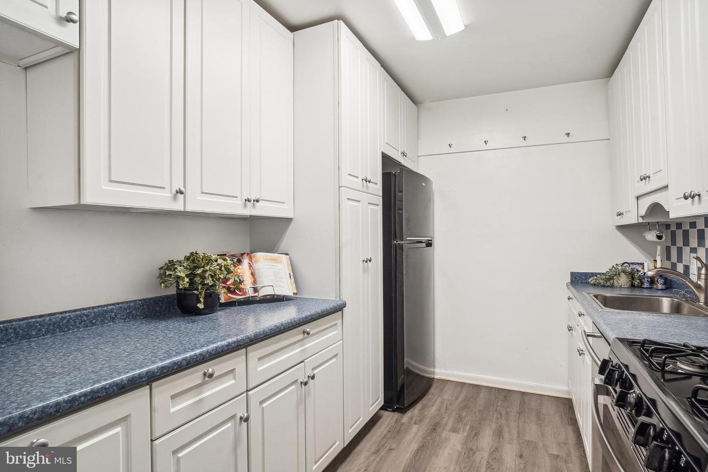 5101 River Road #511 photo 13