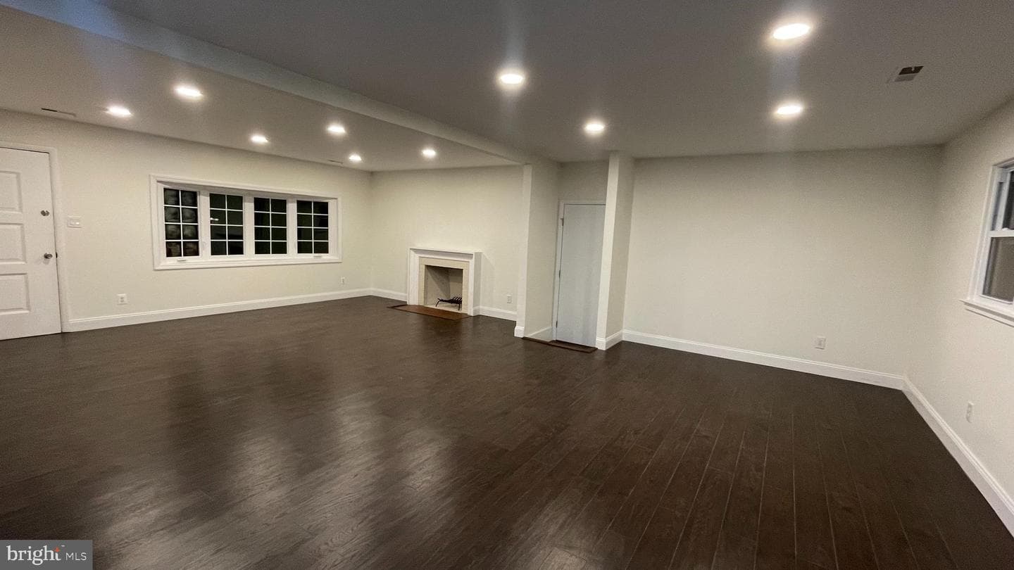 15421 Thompson Road photo 11