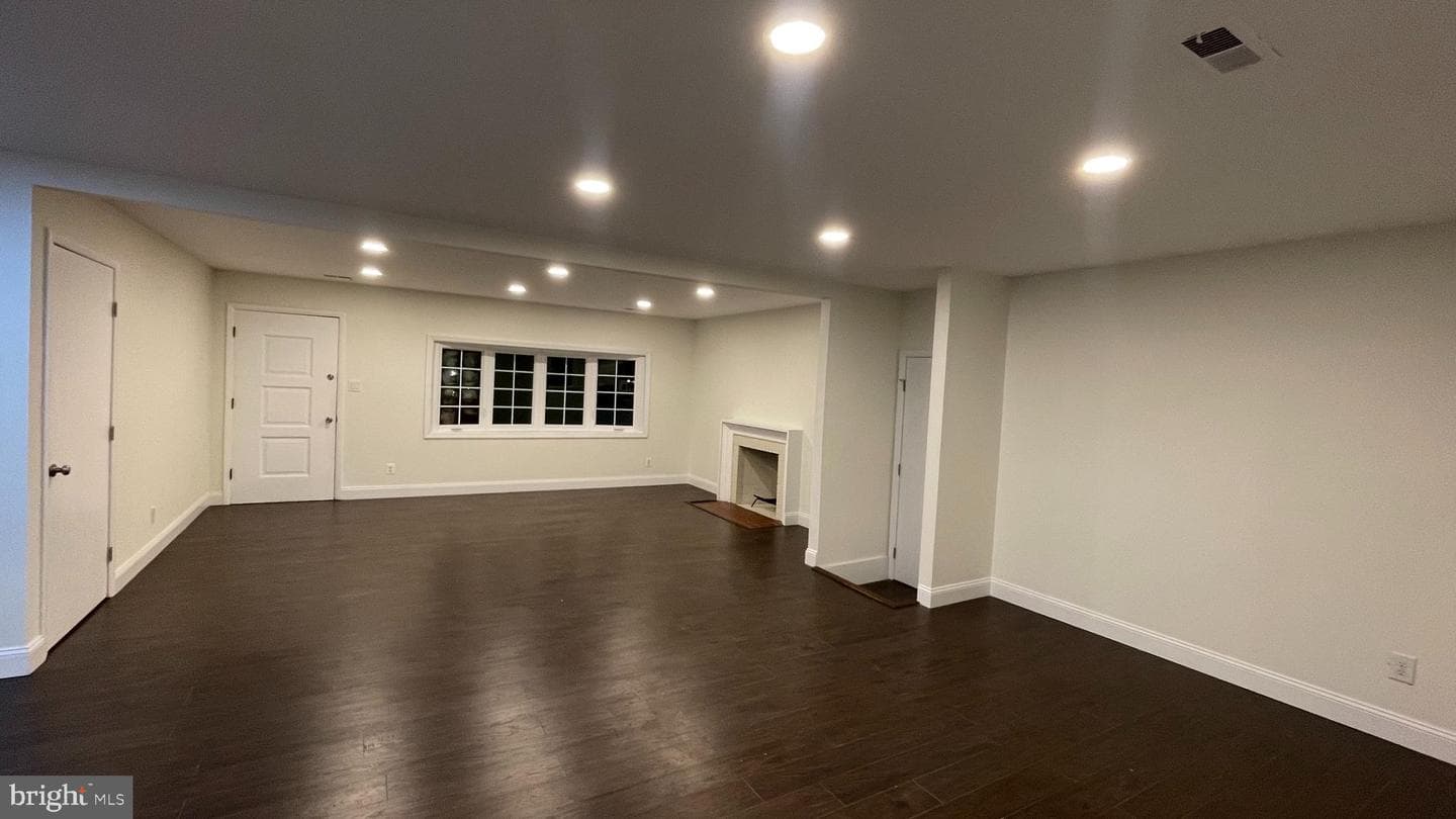 15421 Thompson Road photo 12