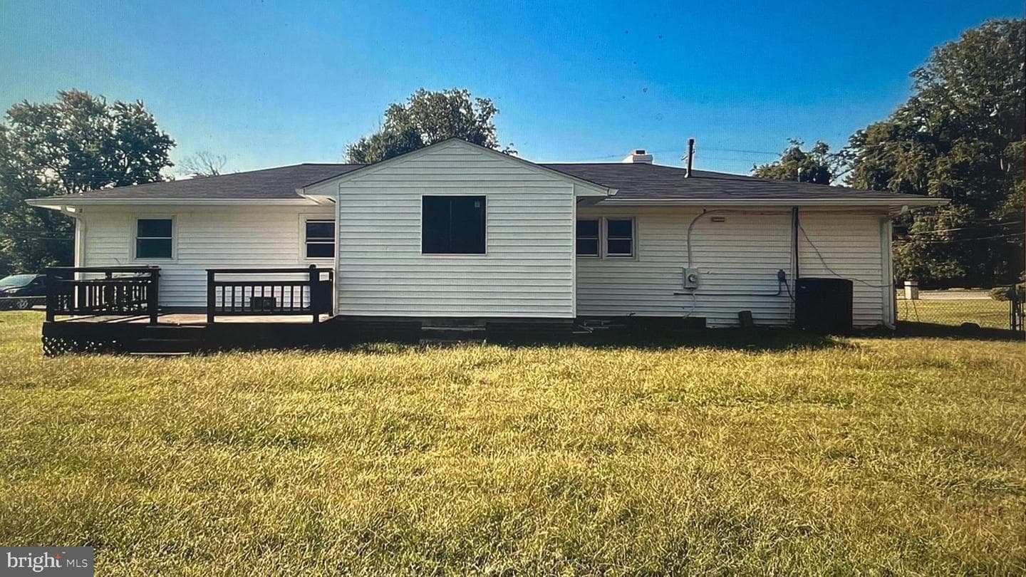 15421 Thompson Road photo 4