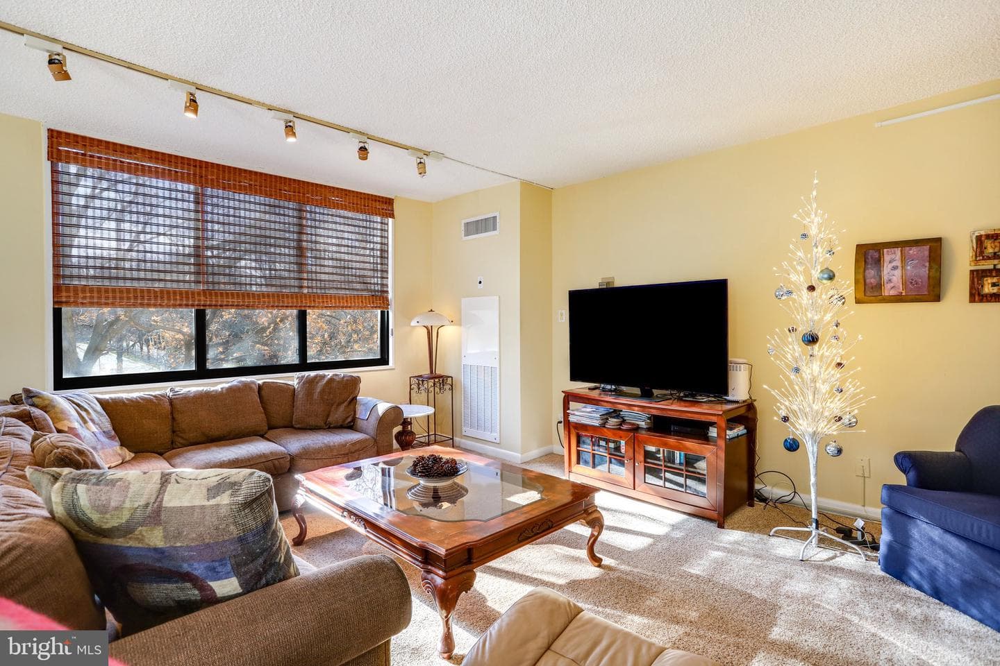 5225 Pooks Hill Road #328s photo 11