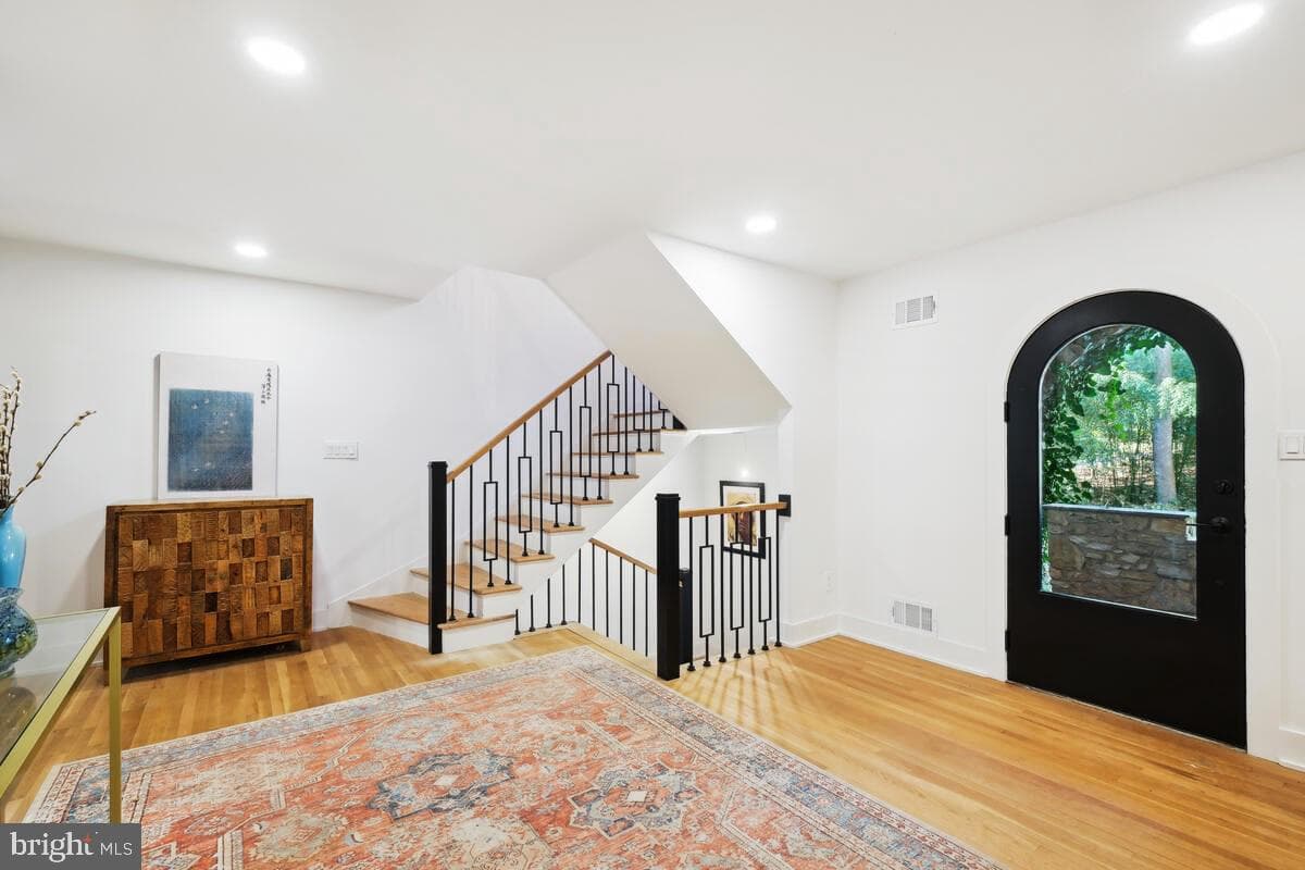 11900 Viewcrest Terrace photo 6