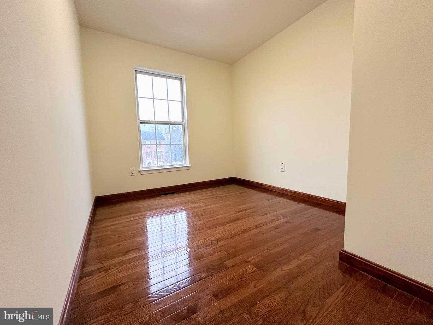 2452 Epstein Court photo 17