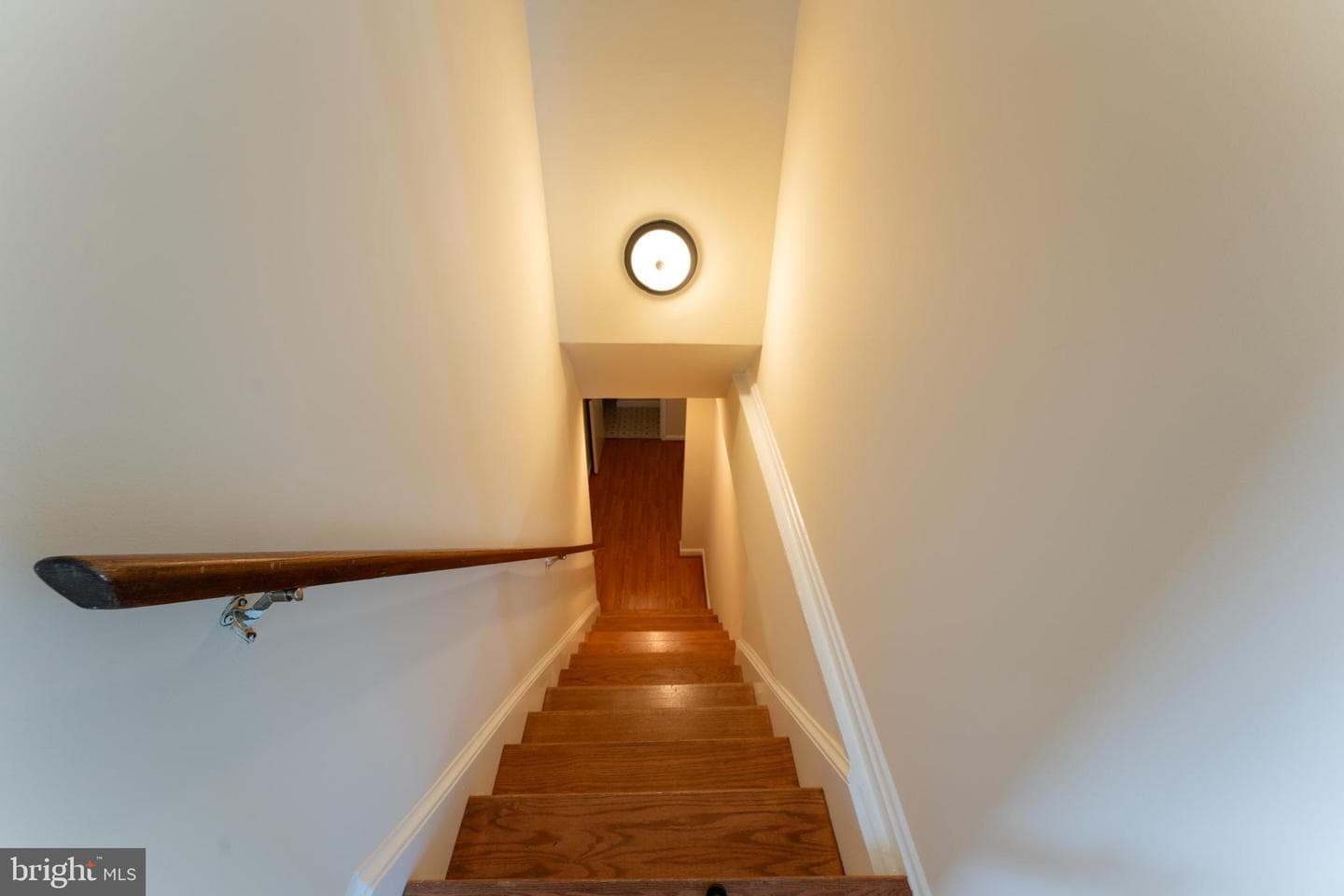 905 Gilbert Road photo 20
