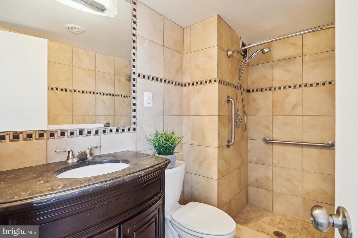 5101 River Road #202 photo 21
