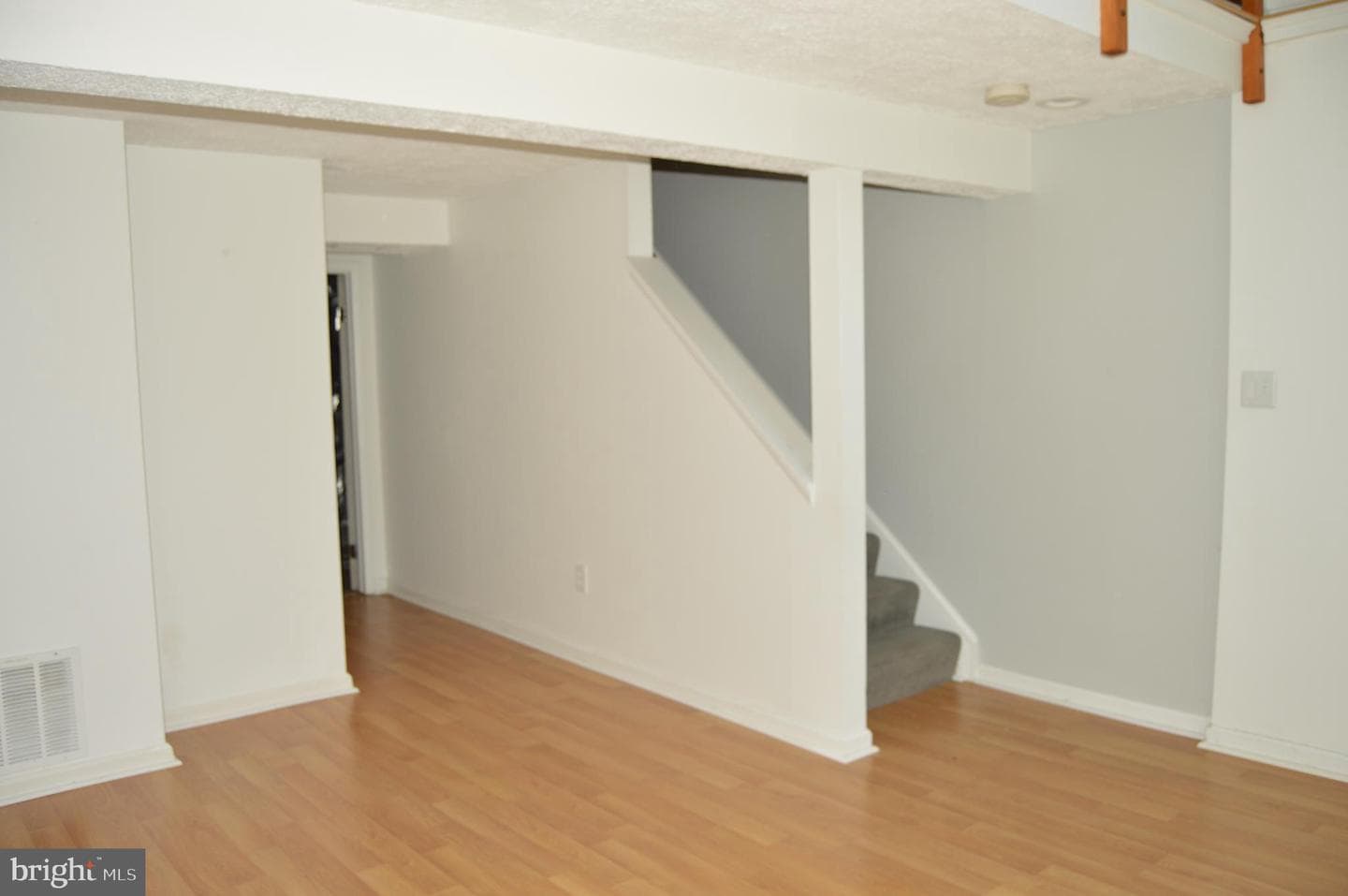 2947 Shepperton Terrace photo 24