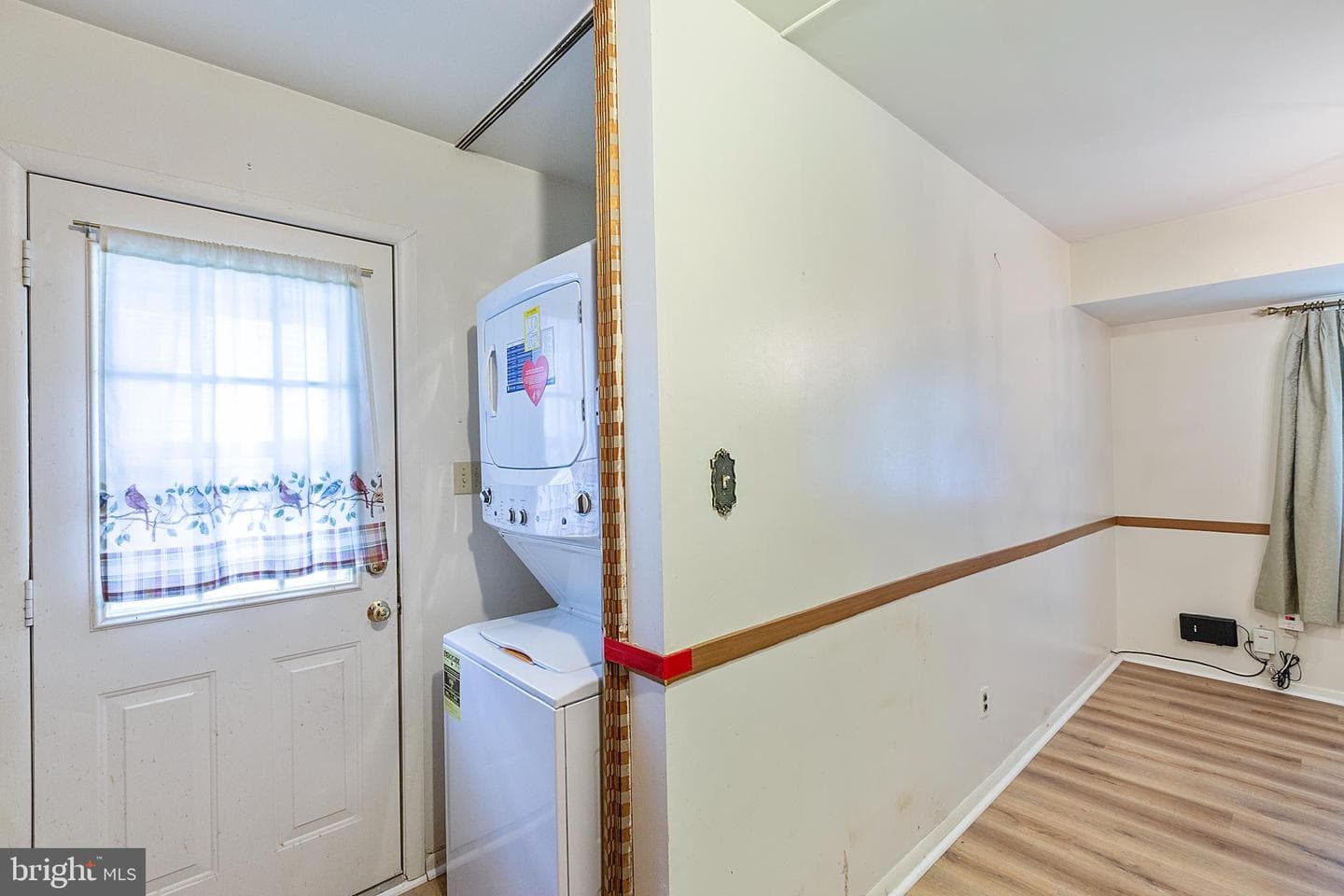 705 Douglass Avenue photo 9