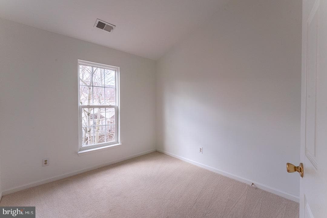 9734 Washingtonian Boulevard photo 24