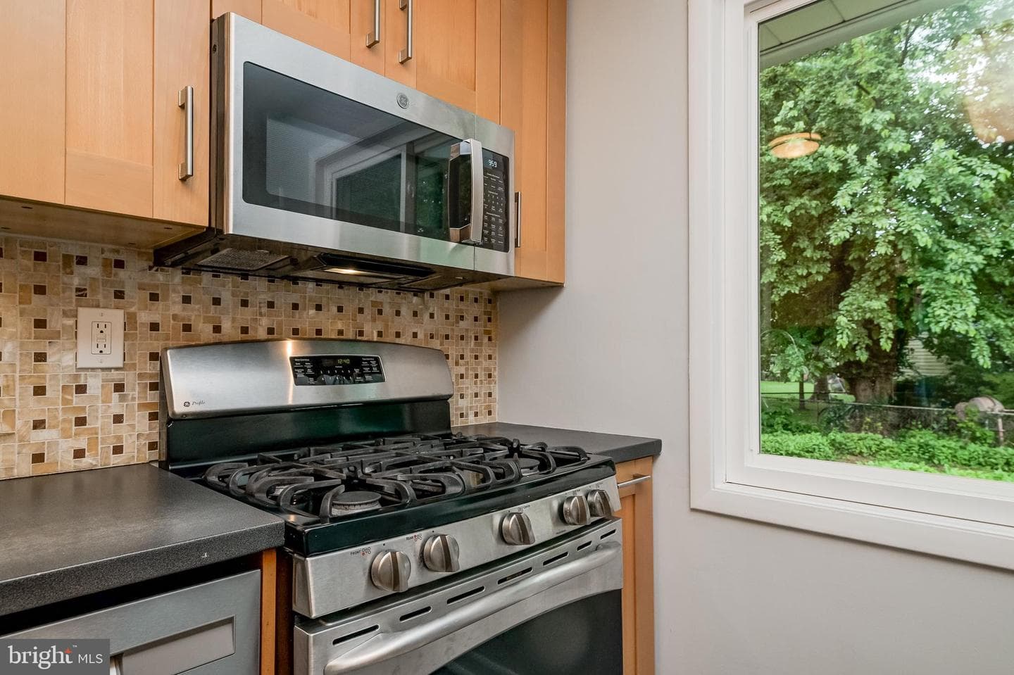 3808 Greenly Street photo 8