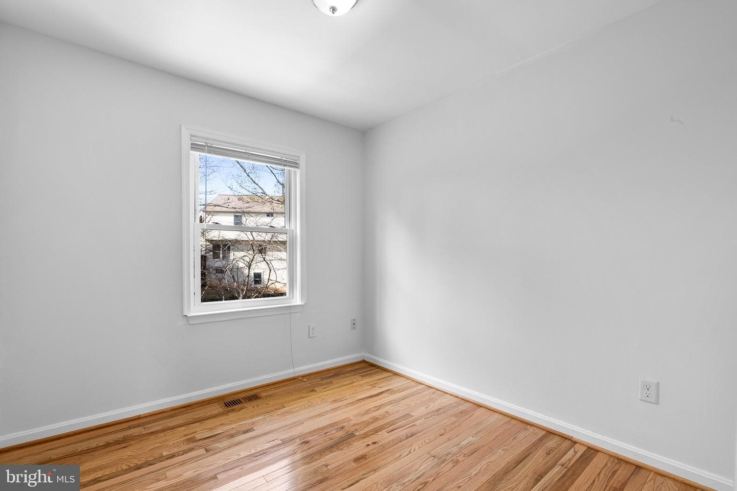 728 Oxford Square Drive photo 23