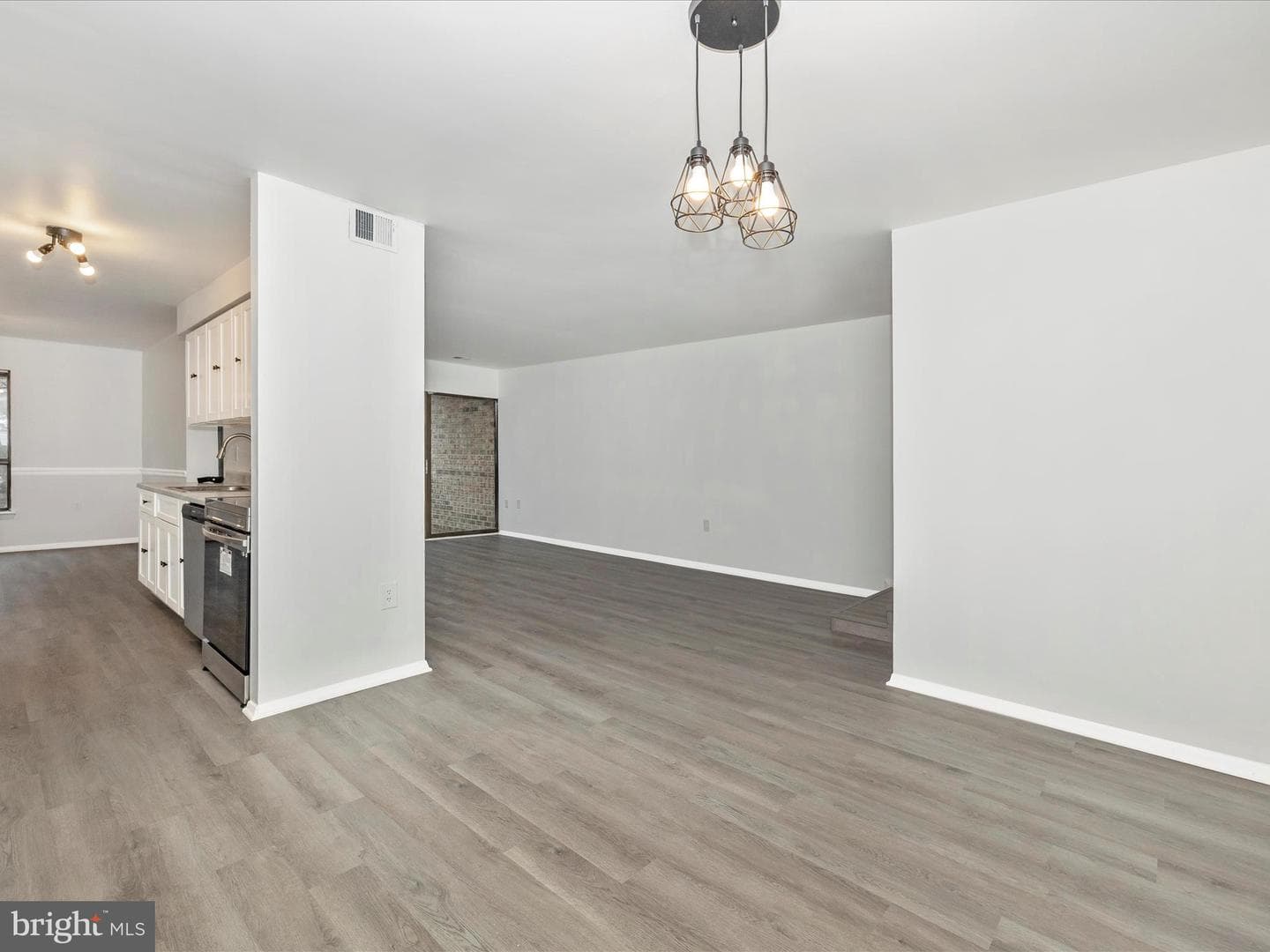433 Christopher Avenue #91 photo 15