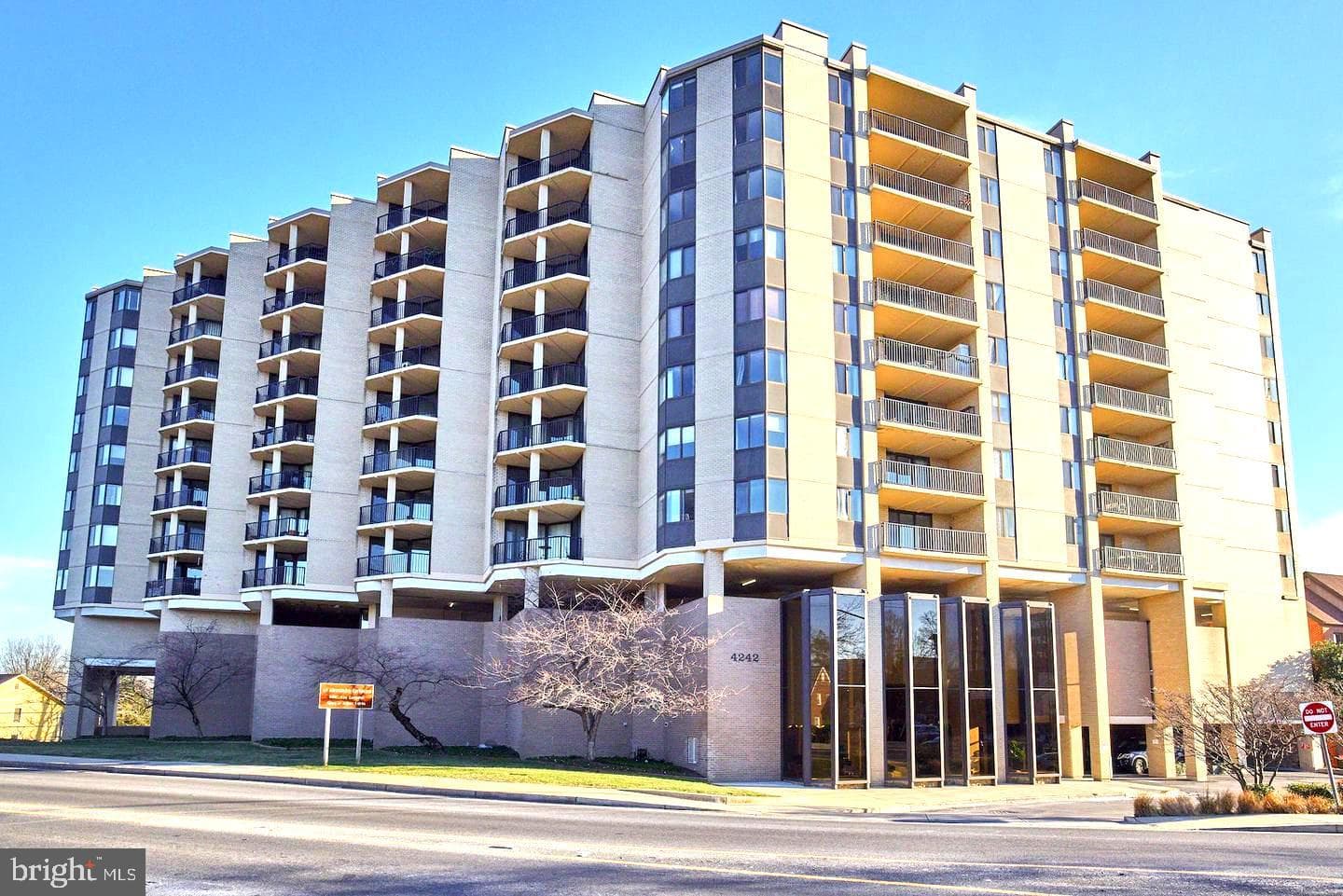 4242 East West Highway #902 photo 13