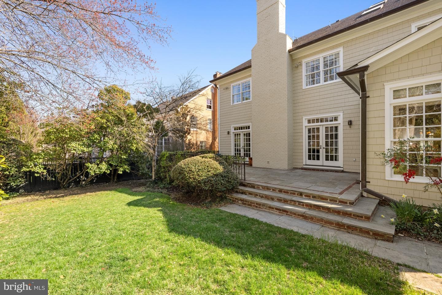 105 E Melrose Street photo 19