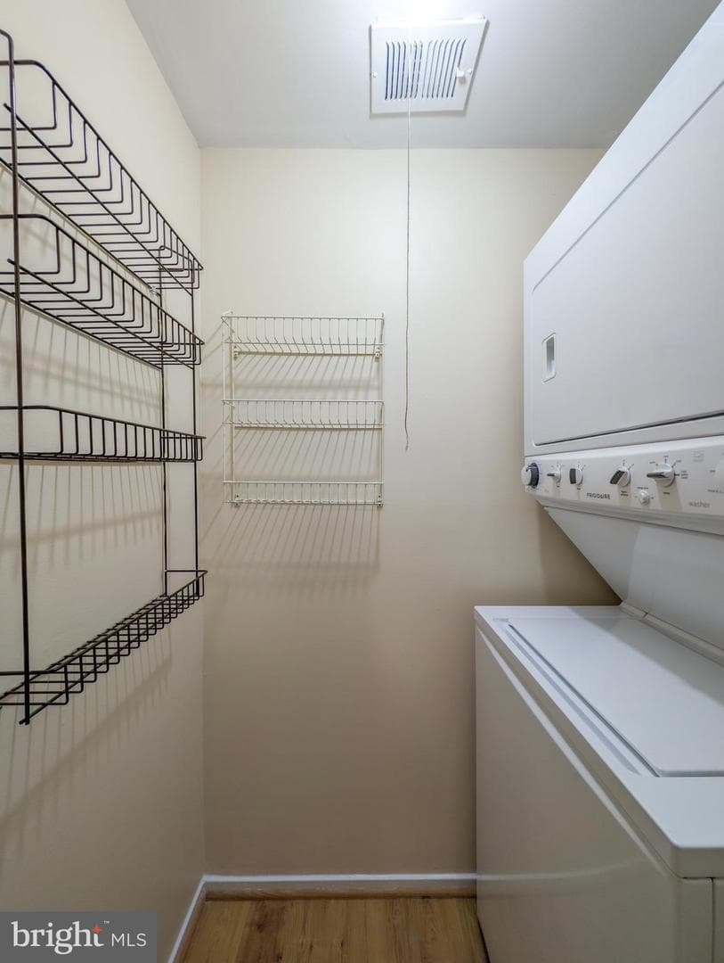 10722 Lester Street photo 12