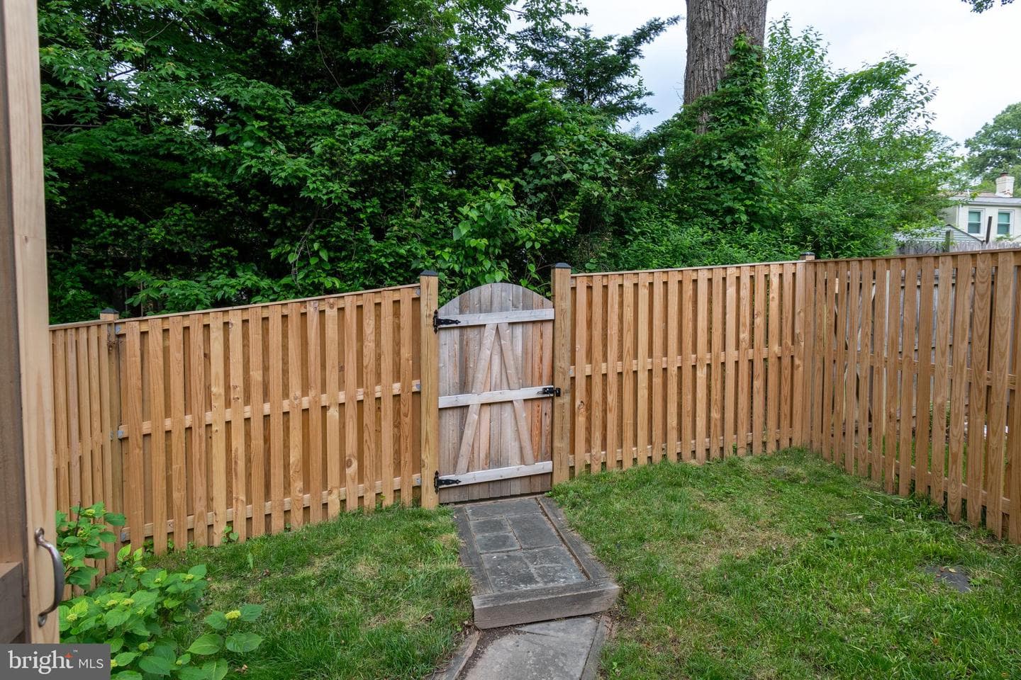 10722 Lester Street photo 26