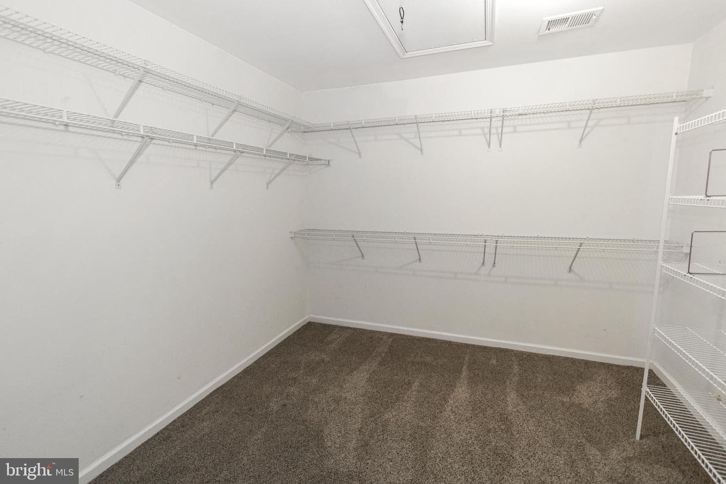9613 Farmview Court photo 45