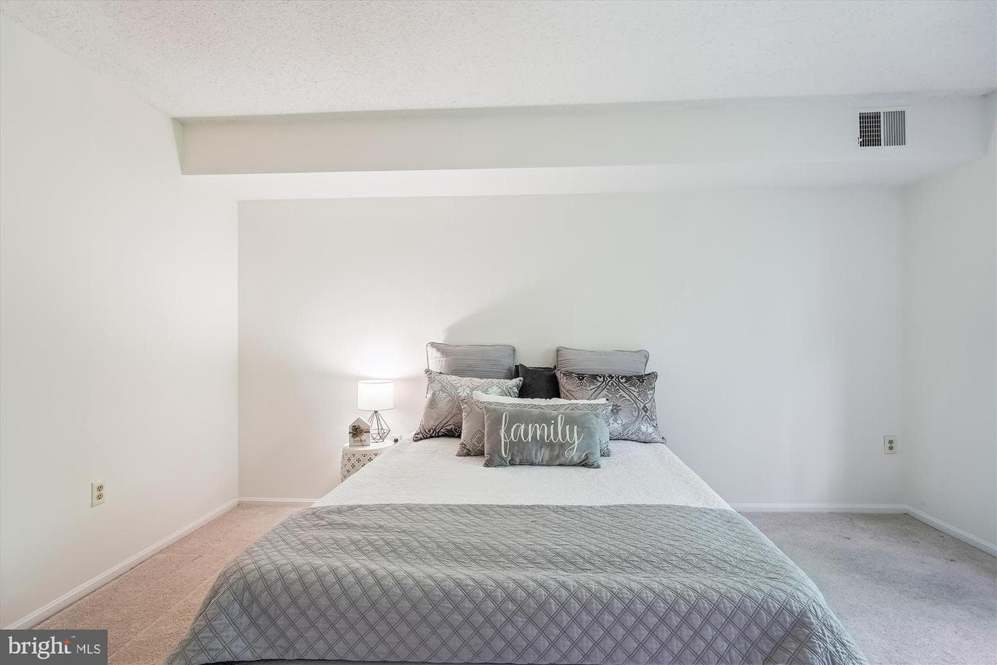 15100 Interlachen Drive #4-710 photo 18
