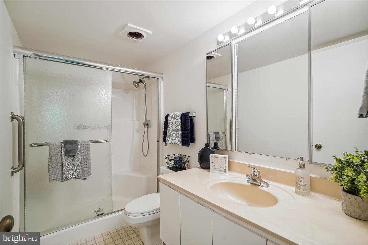 15100 Interlachen Drive #4-710 photo 20