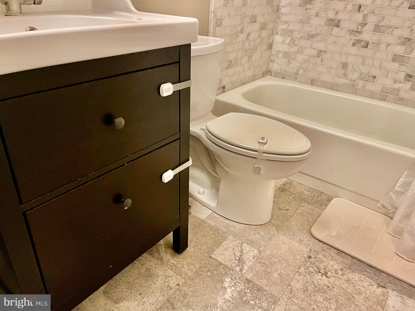 15516 Peach Leaf Lane photo 28