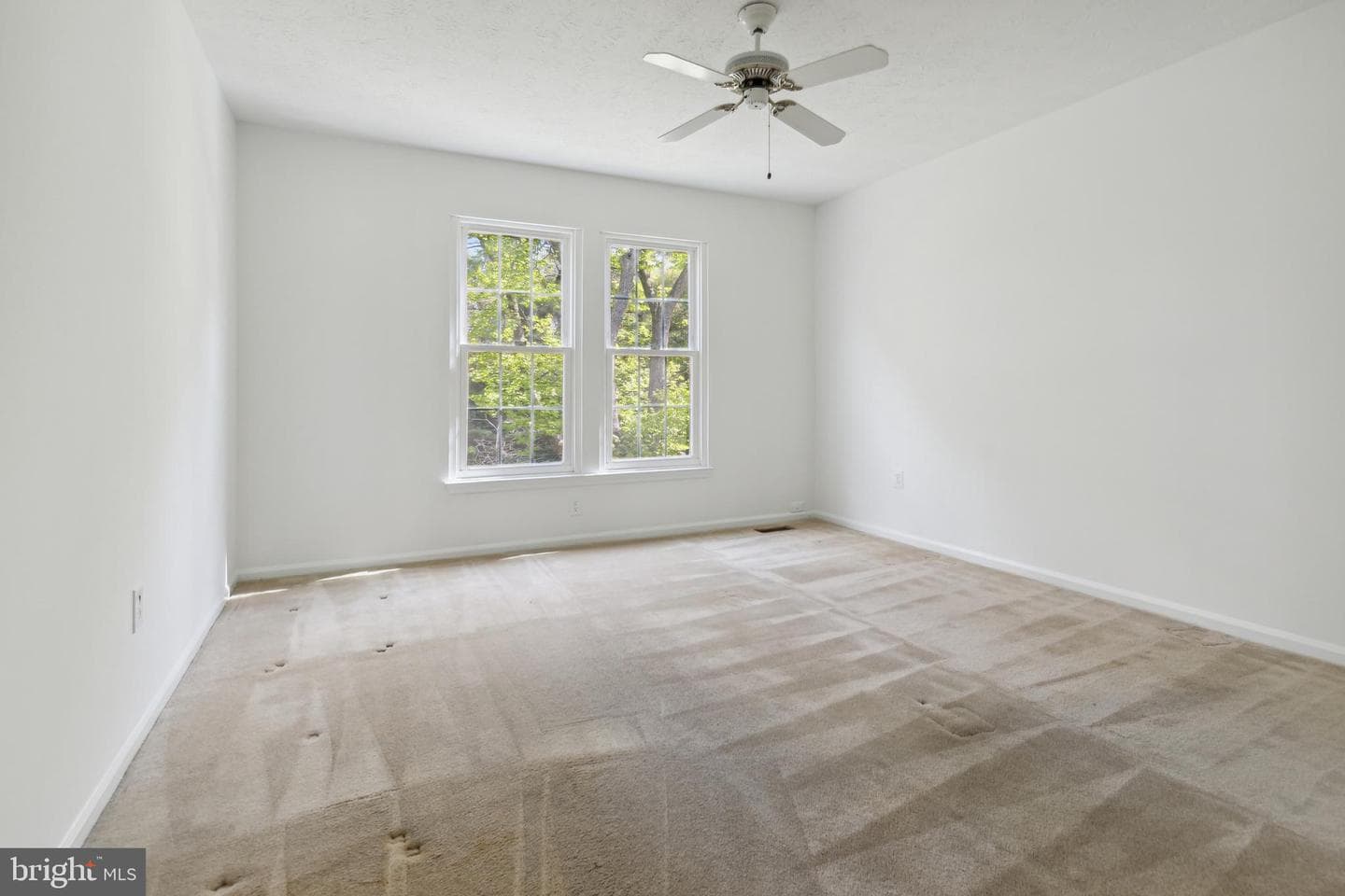 121 Bookham Lane photo 27