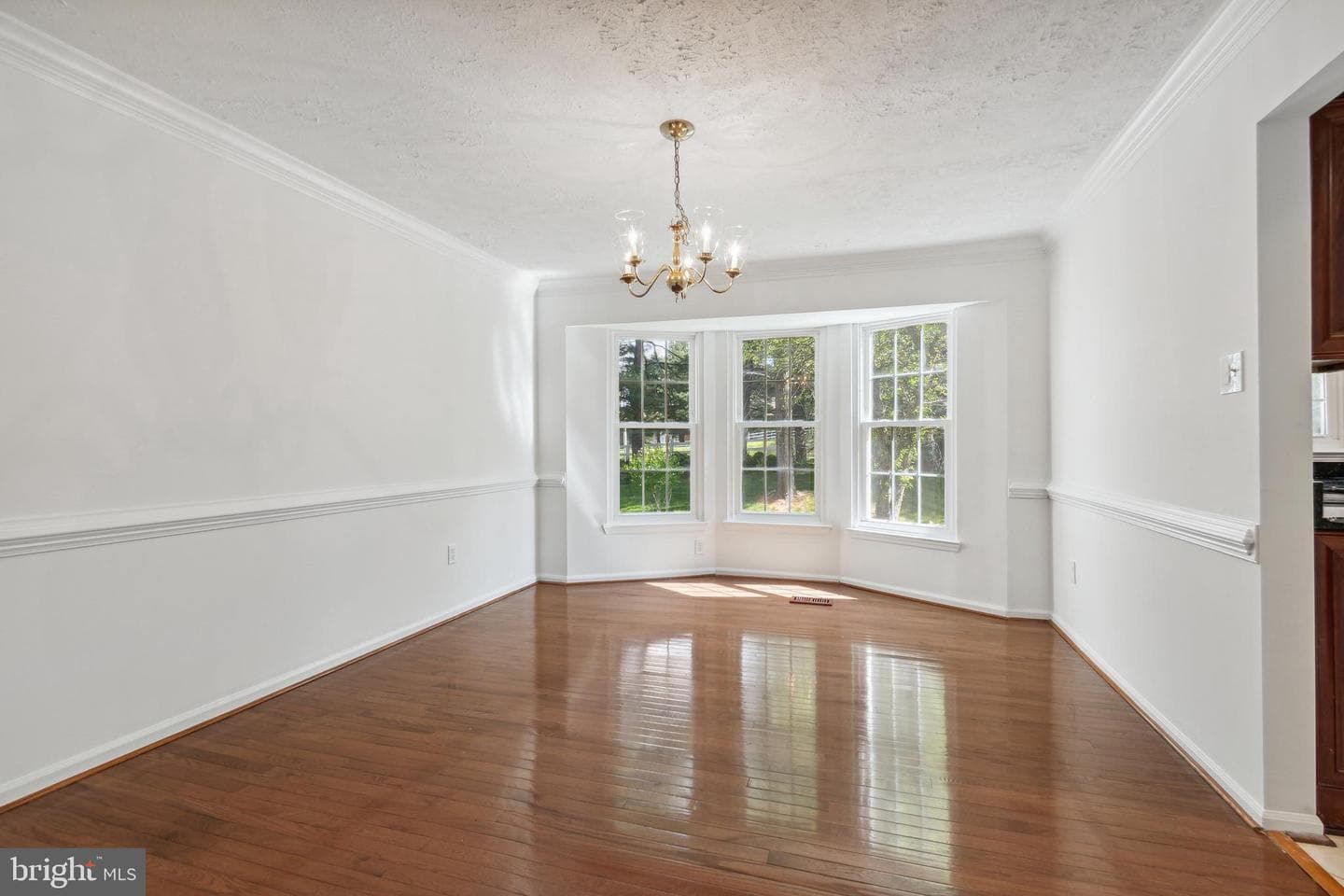 121 Bookham Lane photo 7