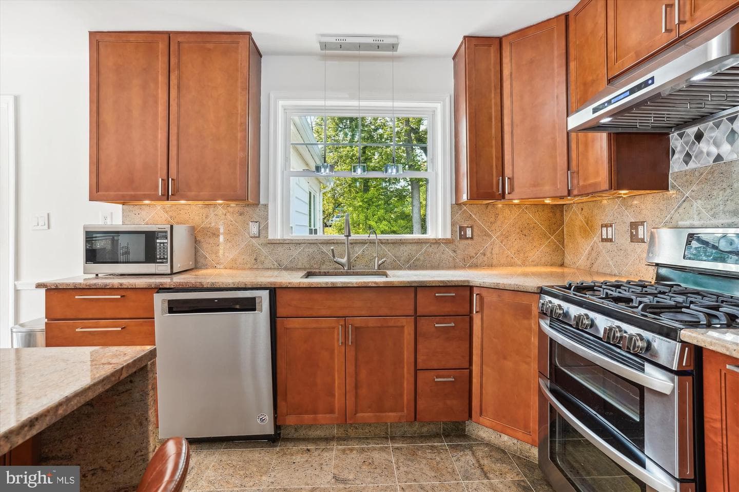 8000 Beech Tree Road photo 19