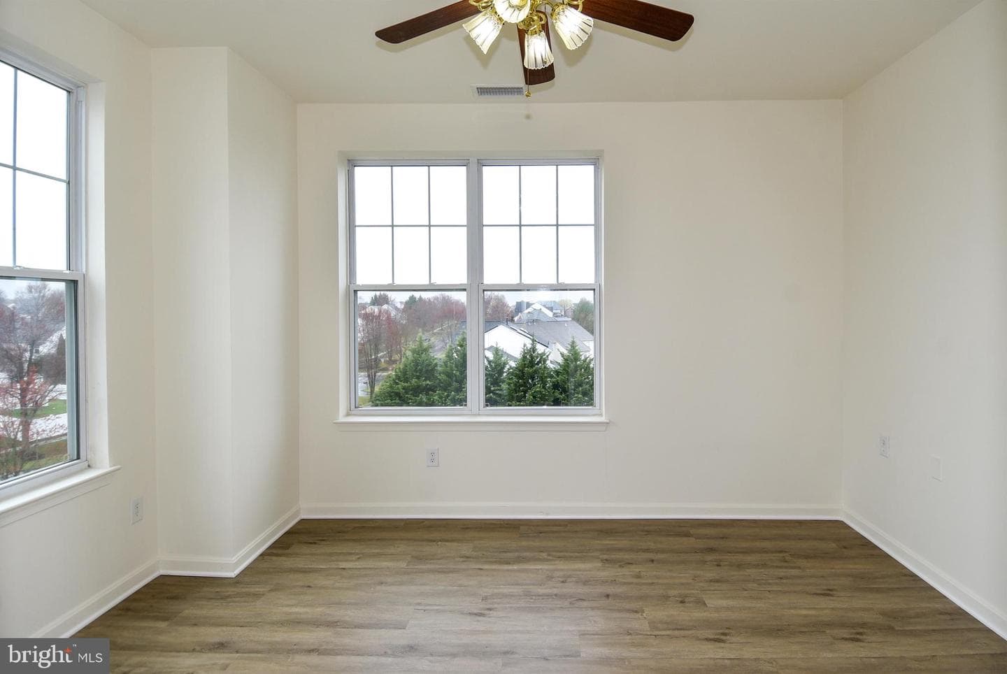 14301 Kings Crossing Boulevard #307 photo 26