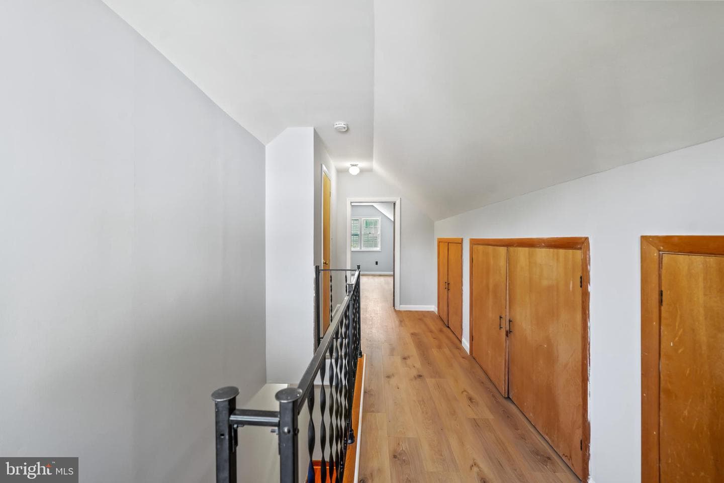 10210 Procter Street photo 27