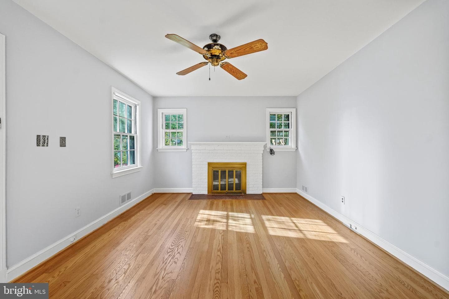 10210 Procter Street photo 7
