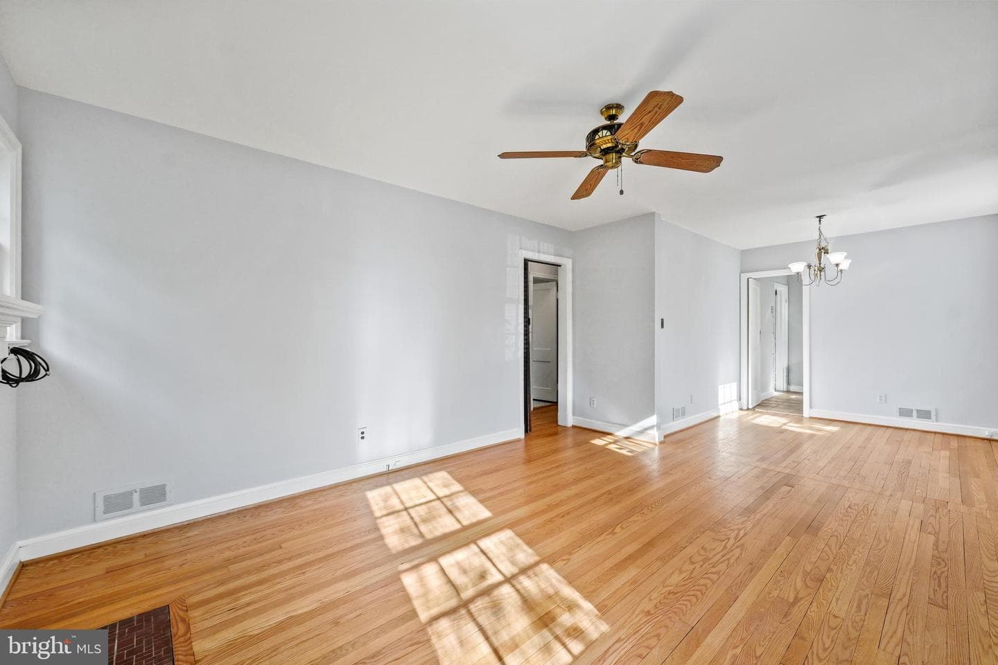 10210 Procter Street photo 9