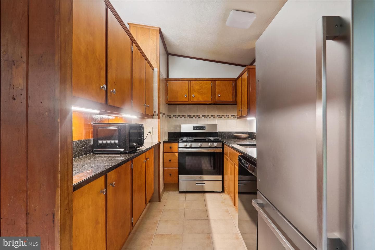 3920 Denfeld Court photo 24