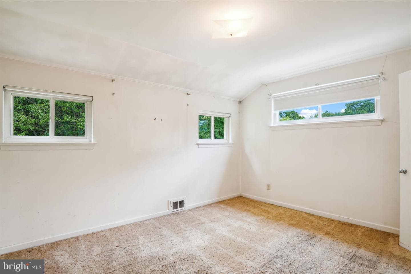 7902 Glenside Drive photo 26