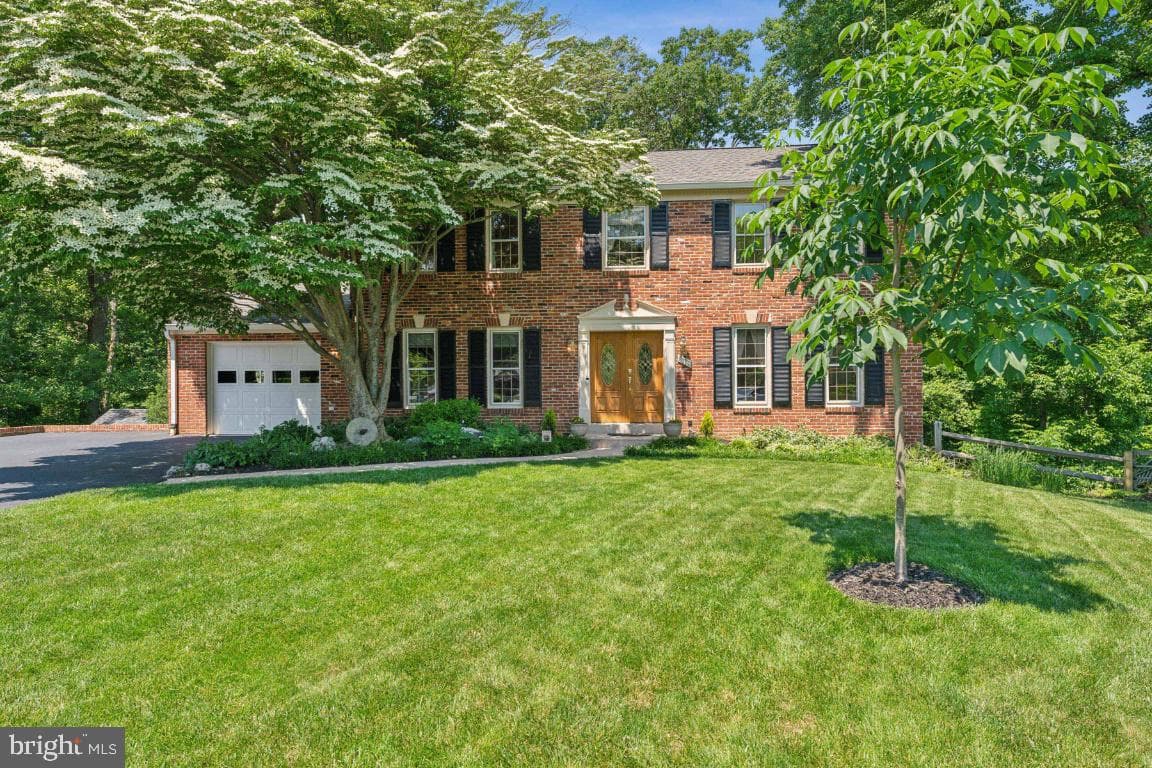 4837 Powder House Drive photo 2