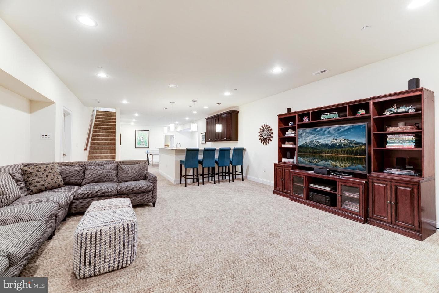 6502 Quaker Ridge Road photo 44
