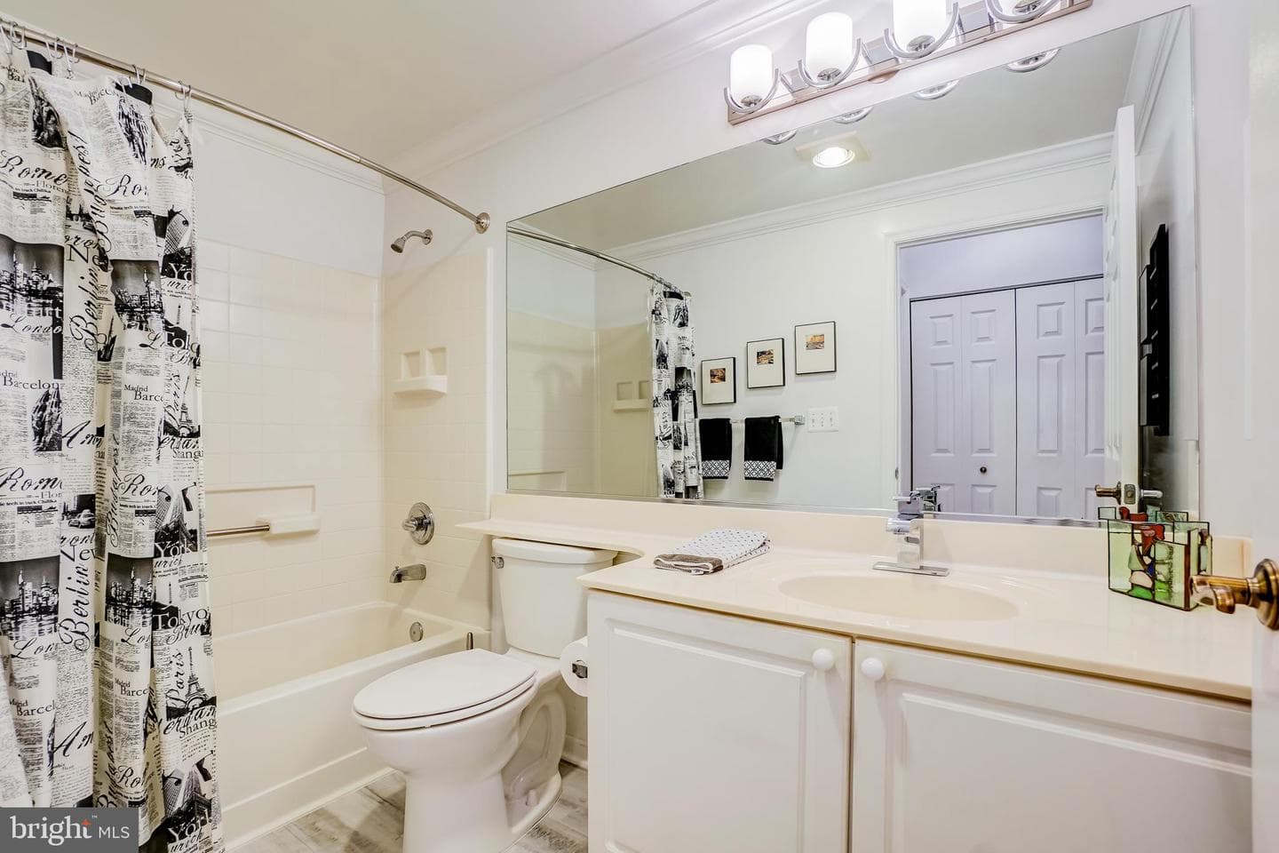3005 S Leisure World Boulevard #817 photo 30