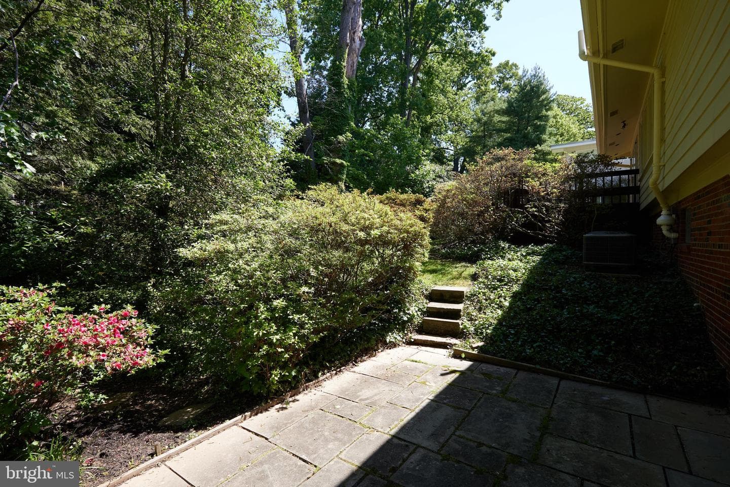 4901 Falstone Avenue photo 40