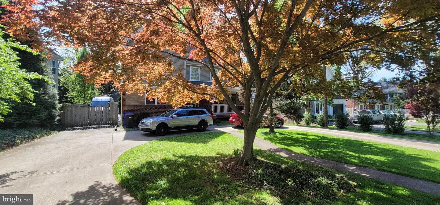 5820 Bradley Boulevard photo 3
